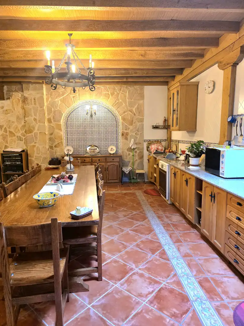 Küche von Einfamilien-Reihenhaus zum Verkauf in Castro-Urdiales mit Heizung, Privatgarten und Parkett
