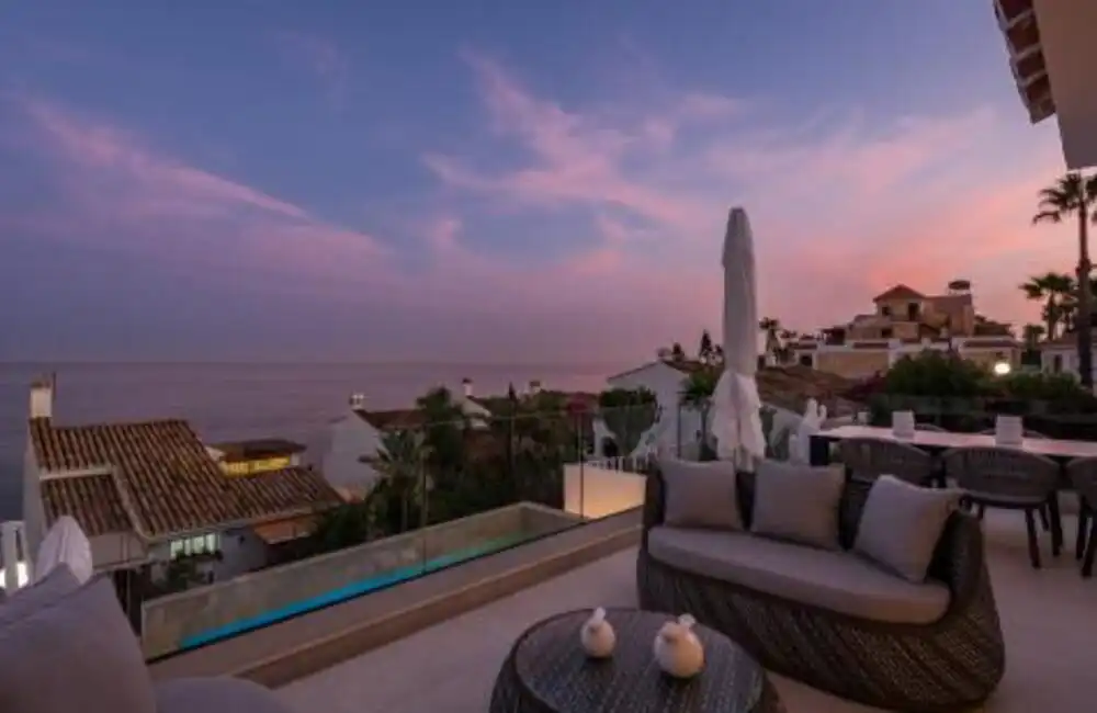 Terraza de Casa o chalet en venta en Estepona con Aire acondicionado, Jardín privado y Terraza