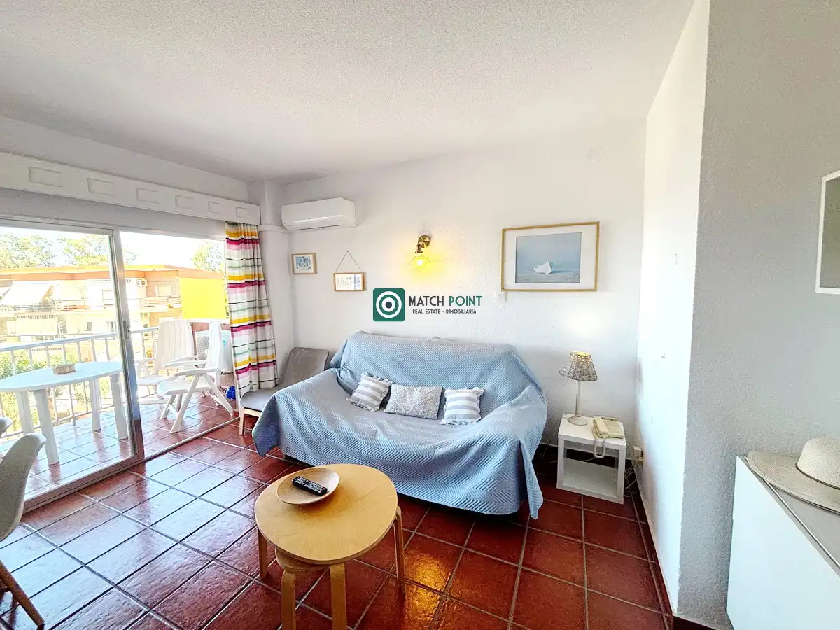 Sala d'estar de Apartament de lloguer en Almuñécar amb Moblat