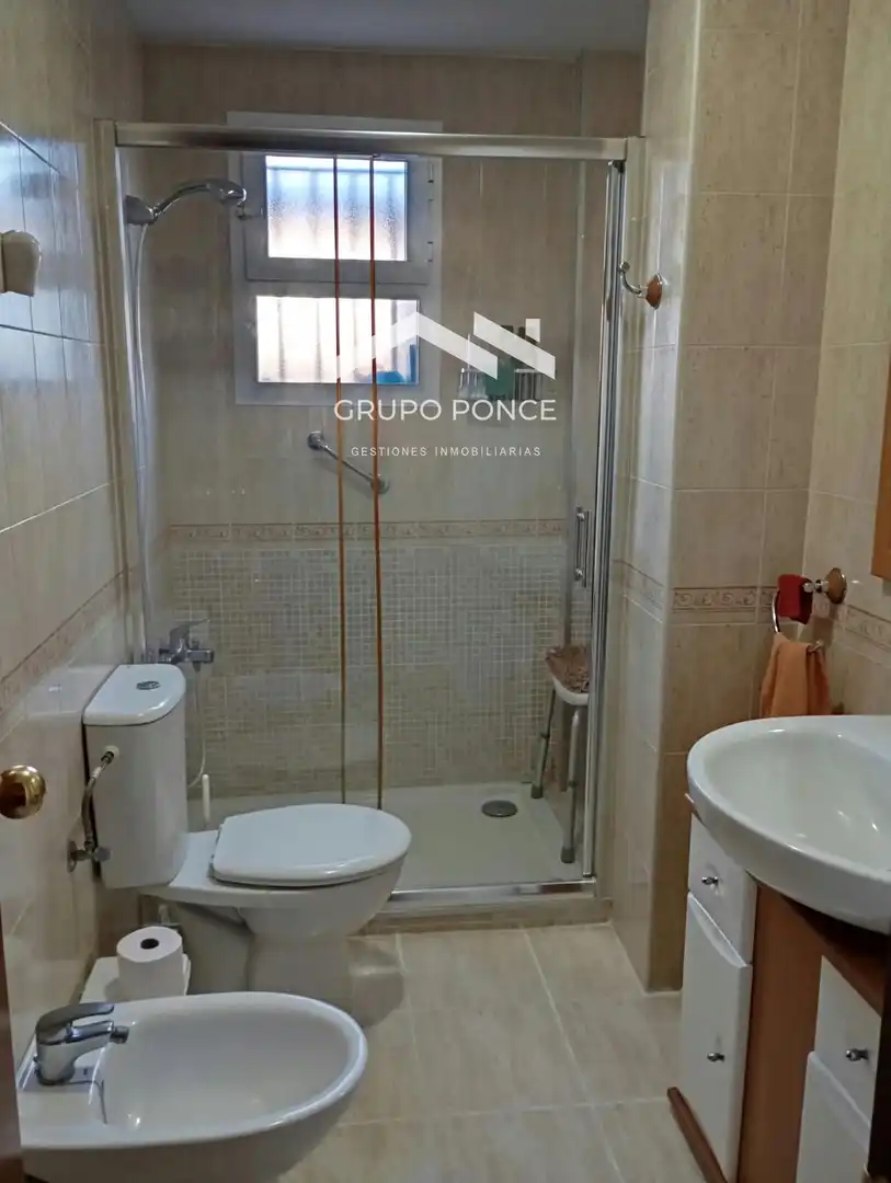 Bany de Pis en venda en Jerez de la Frontera amb Aire condicionat, Terrassa i Piscina