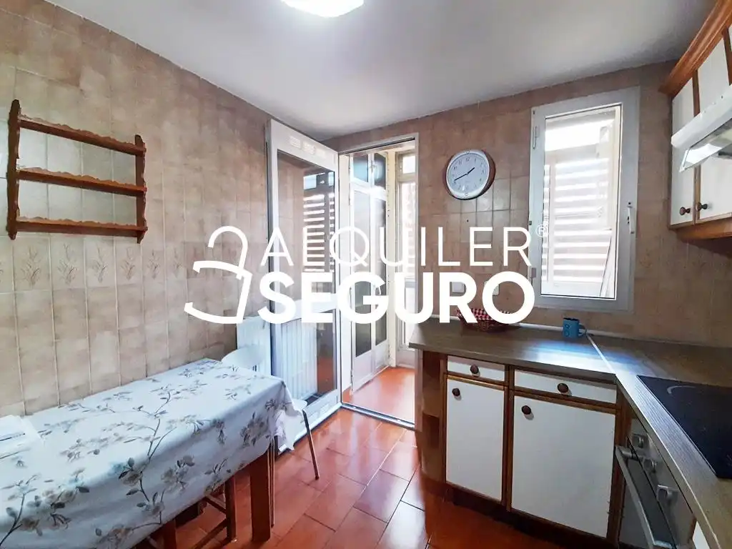 Habitación de Piso de alquiler en Madrid con Calefacción