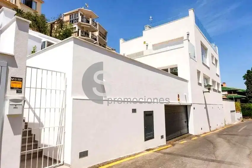 Außenansicht von Erdgeschoss zum Verkauf in Málaga mit Klimaanlage und Terrasse