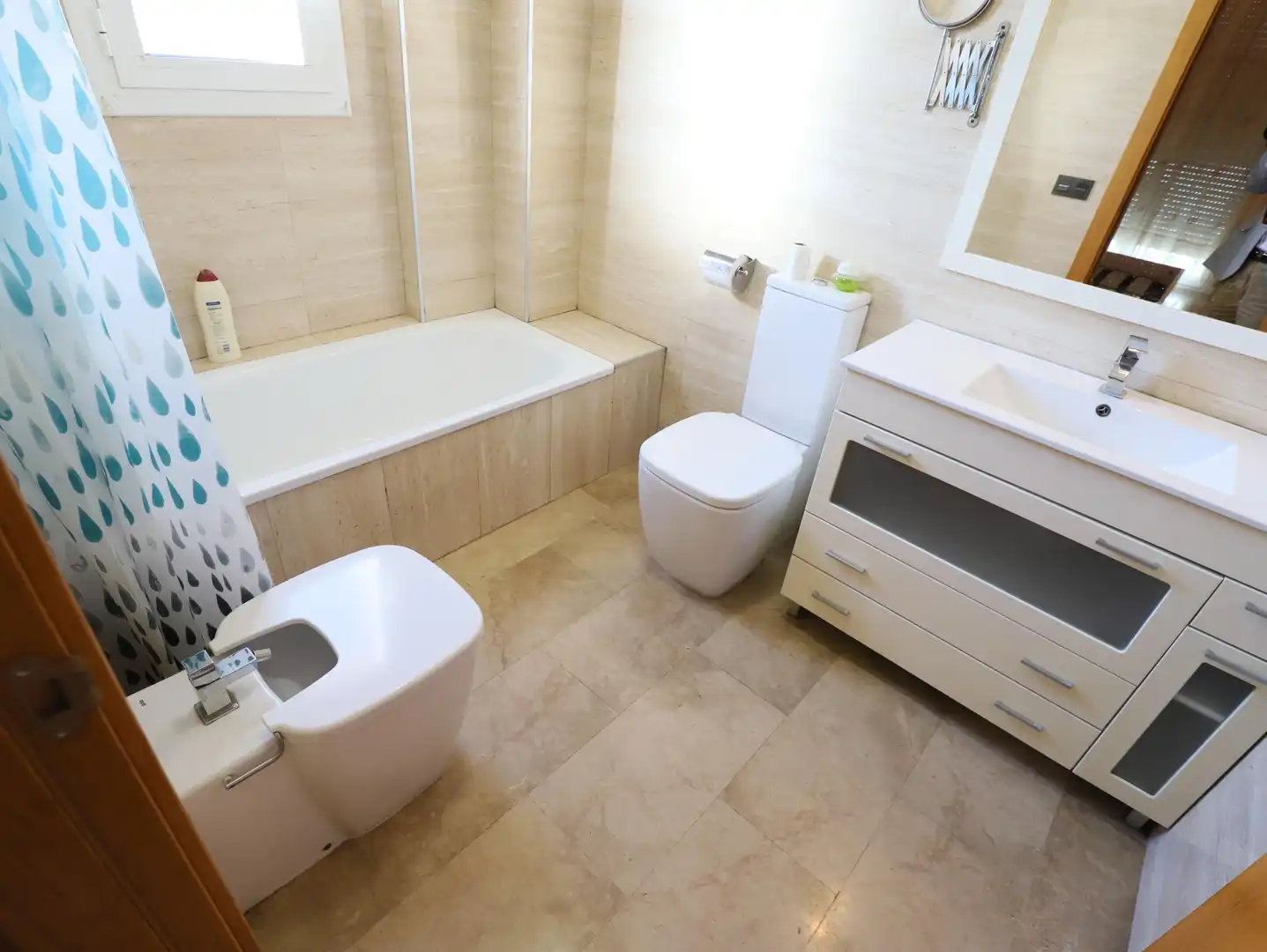 Baño de Piso en venta en Esplugues de Llobregat con Aire acondicionado, Calefacción y Terraza