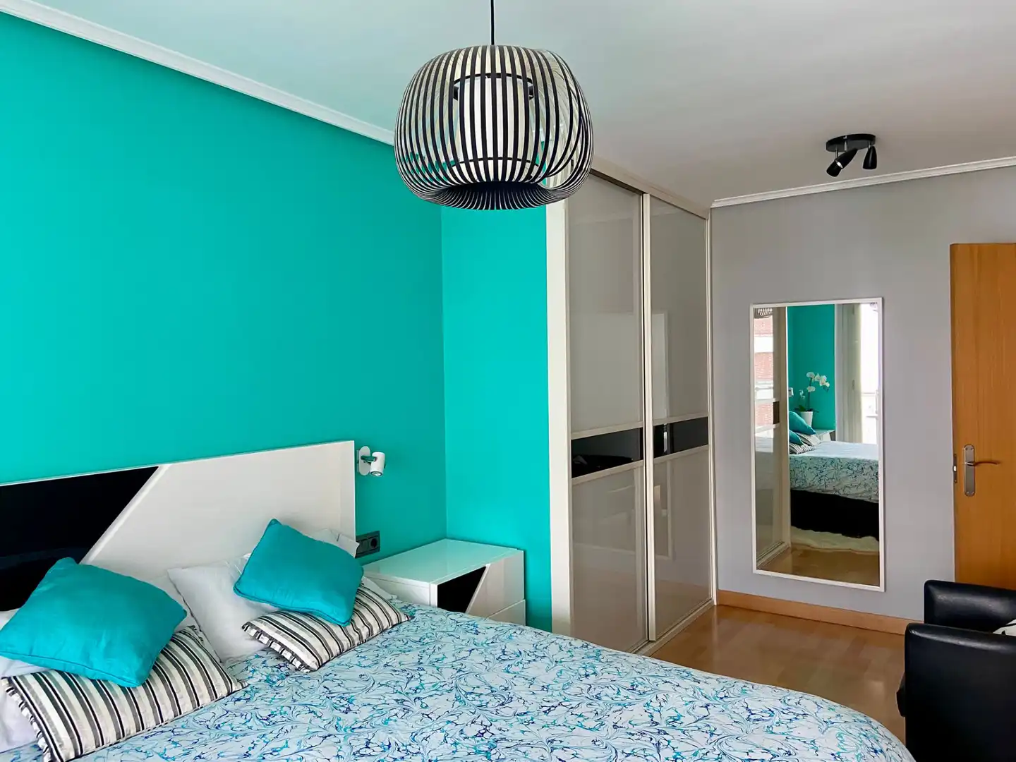 Habitación de Piso de alquiler en Castro-Urdiales con Calefacción, Terraza y Amueblado