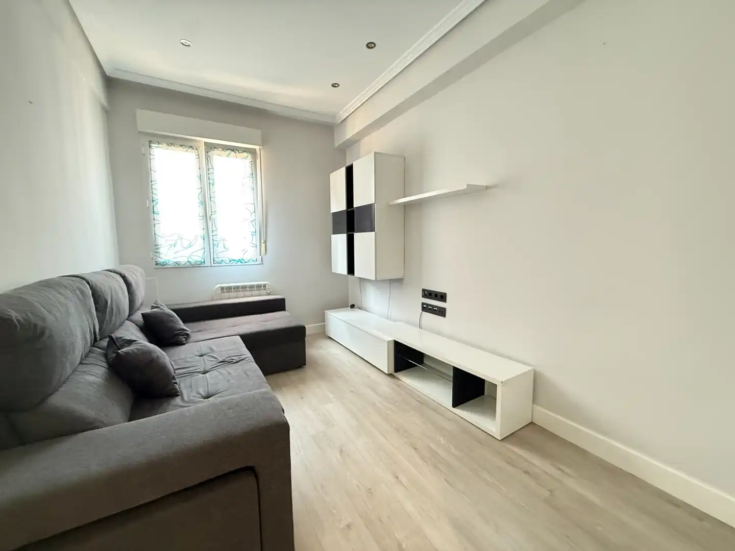 Sala de estar de Piso en venta en Bilbao  con Calefacción y Amueblado