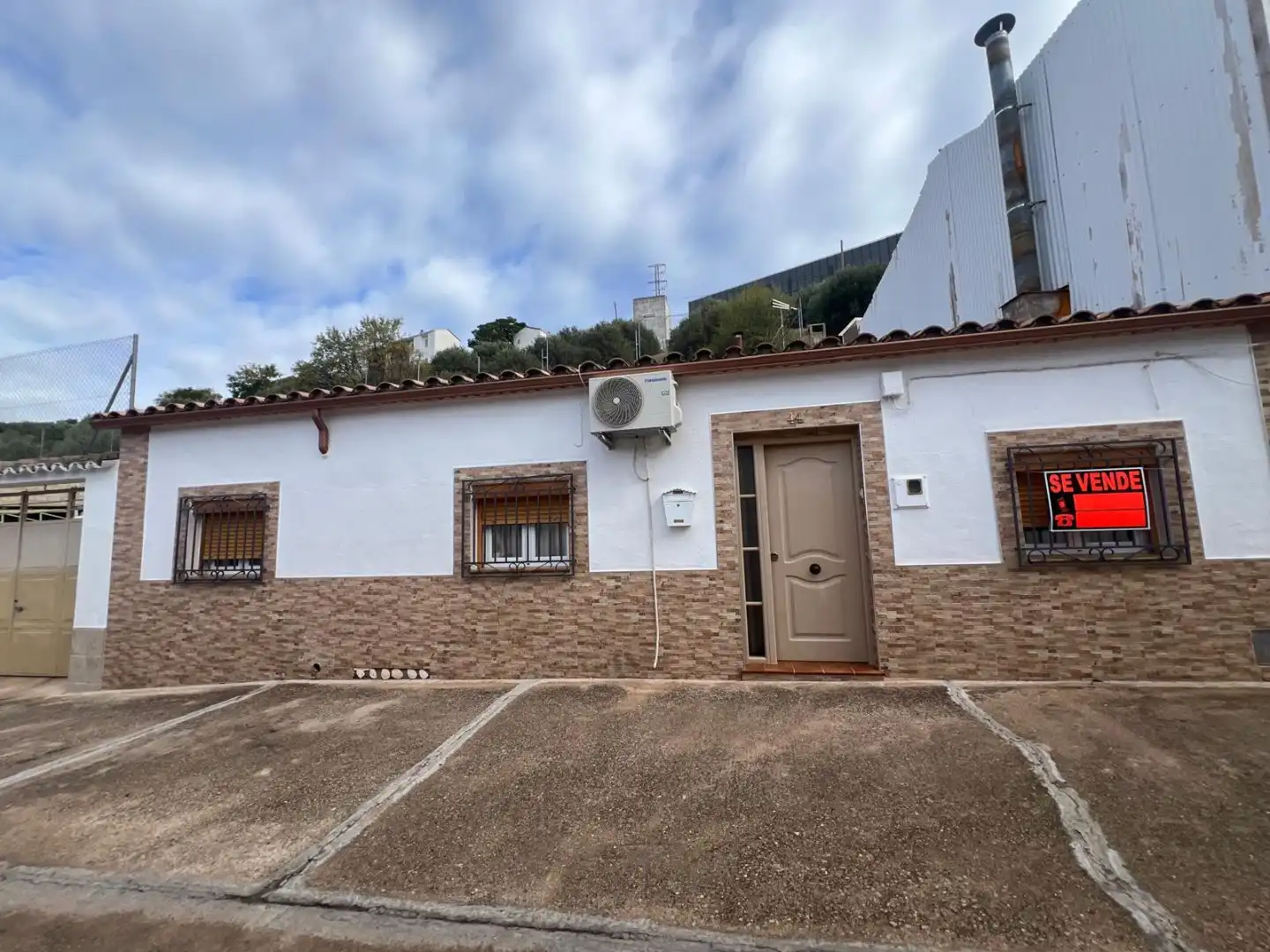 Casa con piscina en venta en LUIS MEDINA 44