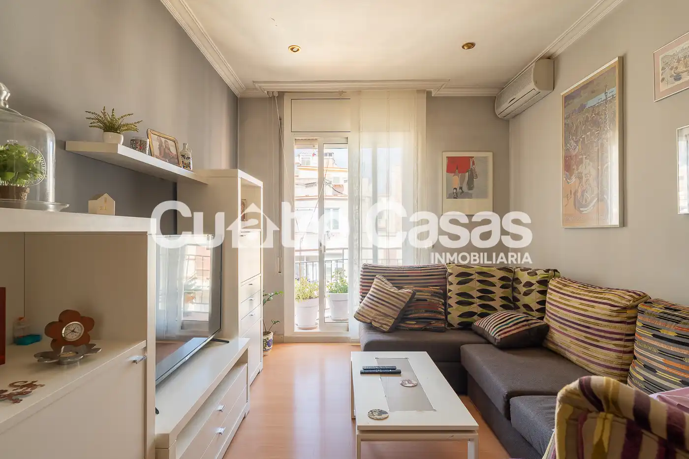 Sala d'estar de Pis en venda en Barcelona amb Aire condicionat, Calefacció i Parquet
