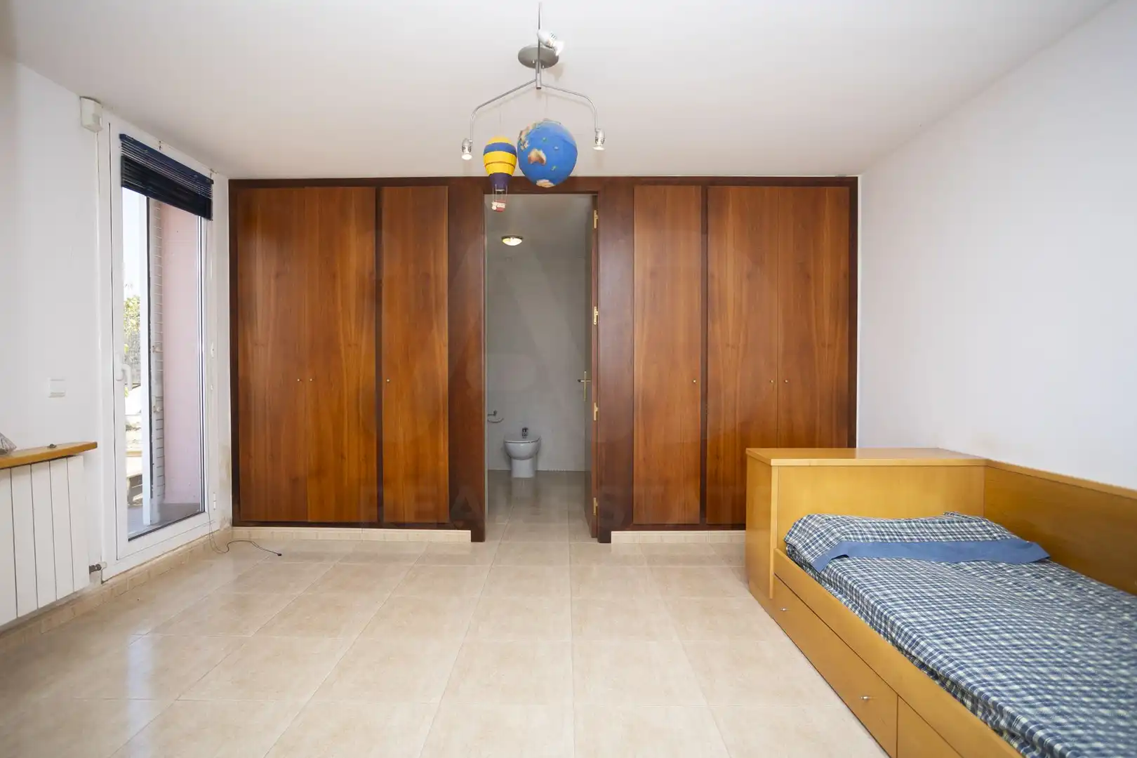 Dormitori de Casa o xalet en venda en Canet de Mar amb Calefacció