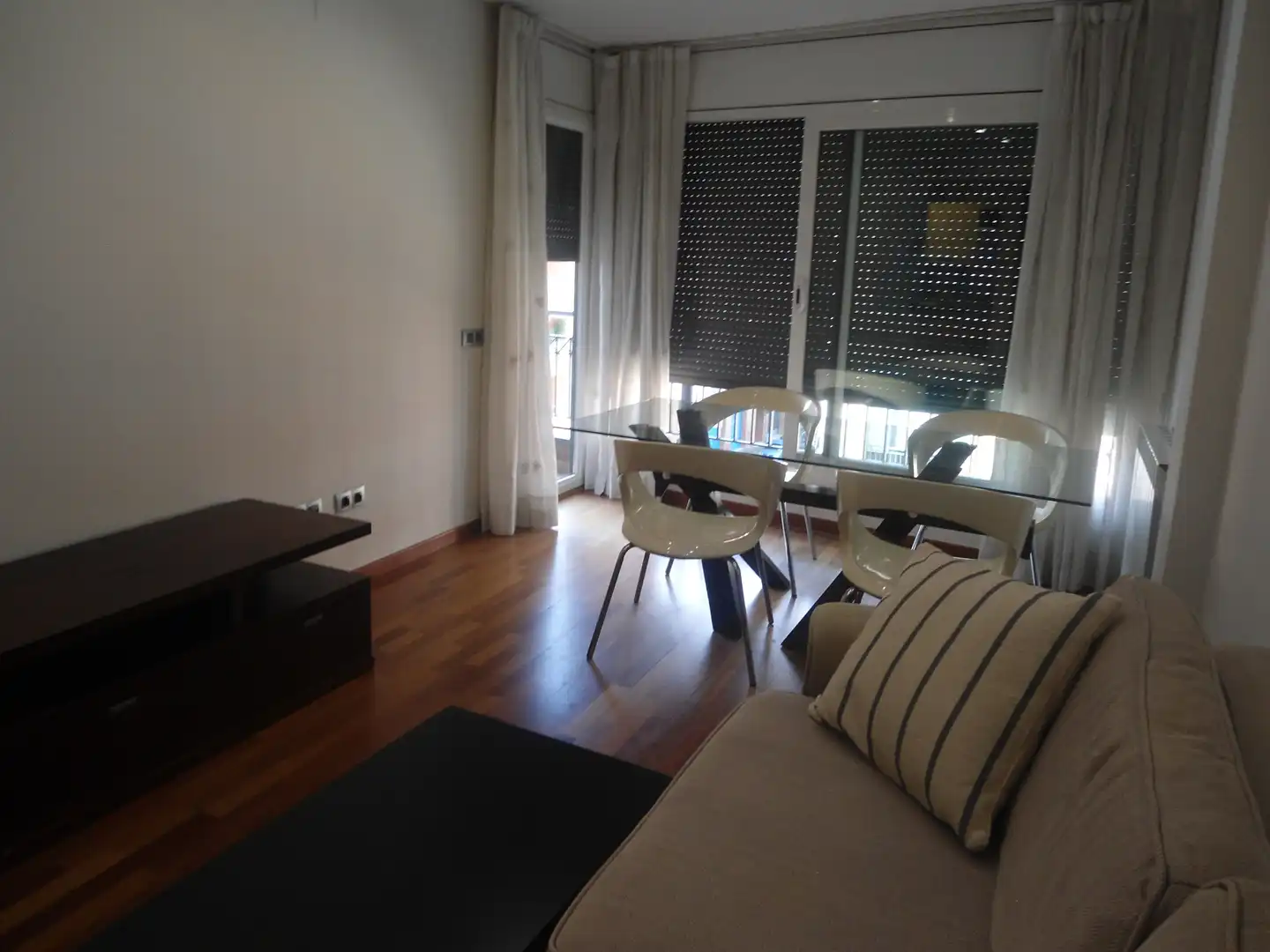 Sala de estar de Apartamento de alquiler en Lleida con Aire acondicionado, Calefacción y Parquet