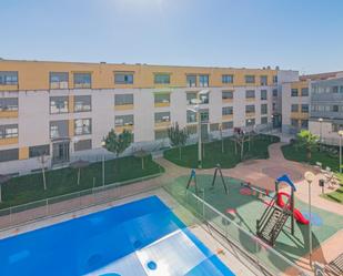 Swimming pool of Flat for sale in  Granada Capital  with Terrace