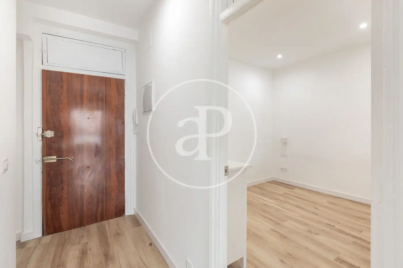 Piso de alquiler en Corre. Baja de San Pablo, Universidad - Malasaña