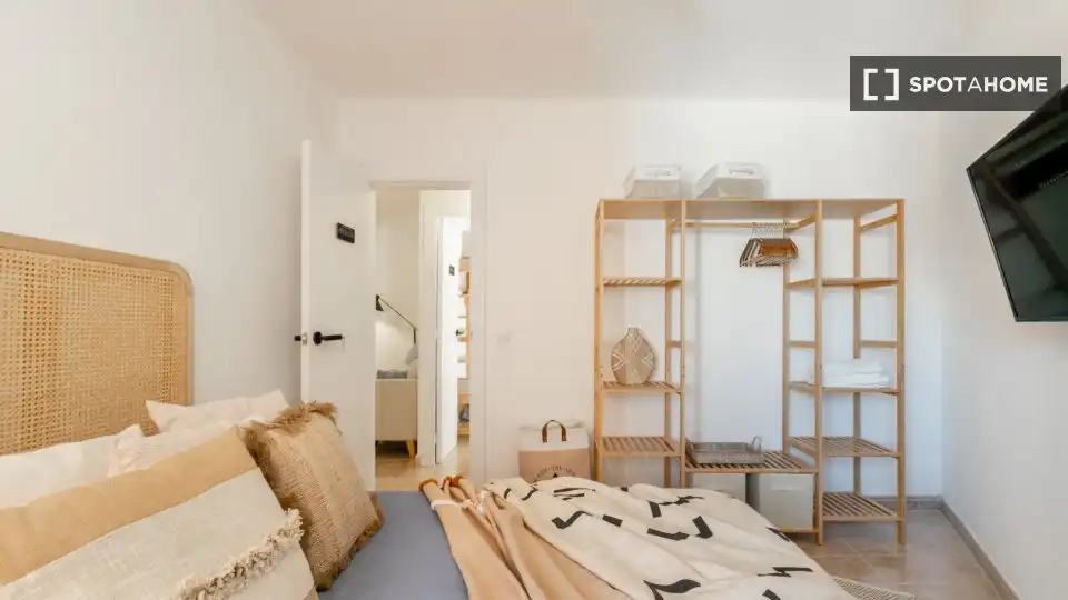 Bedroom of Flat for rent in Barcelona  with Air Conditioner, Heating and Furnished