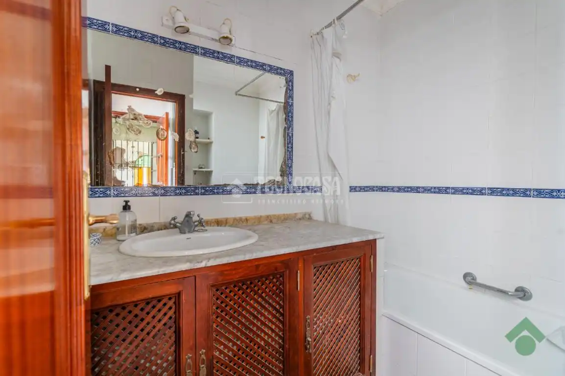 Bathroom of Detached homes for sale in Puerto Real