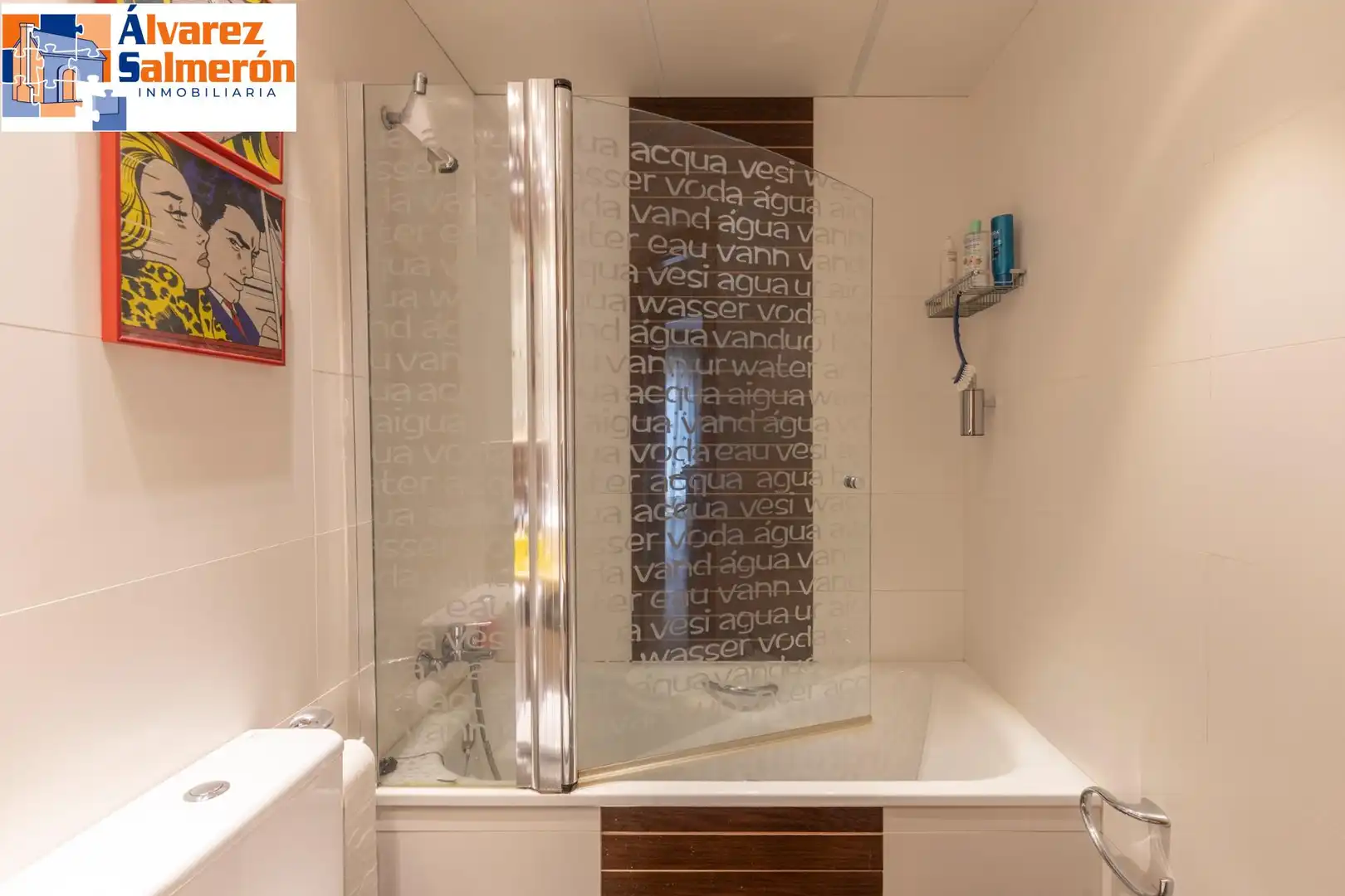 Baño de Casa adosada en venta en Granada con Aire acondicionado, Calefacción y Balcón