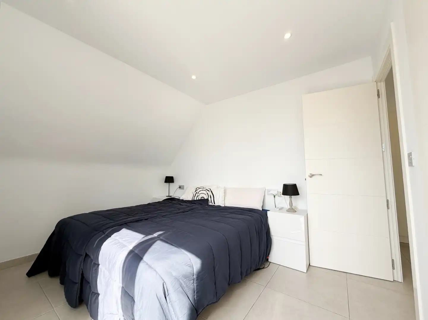 Dormitori de Apartament en venda en El Campello amb Aire condicionat i Terrassa