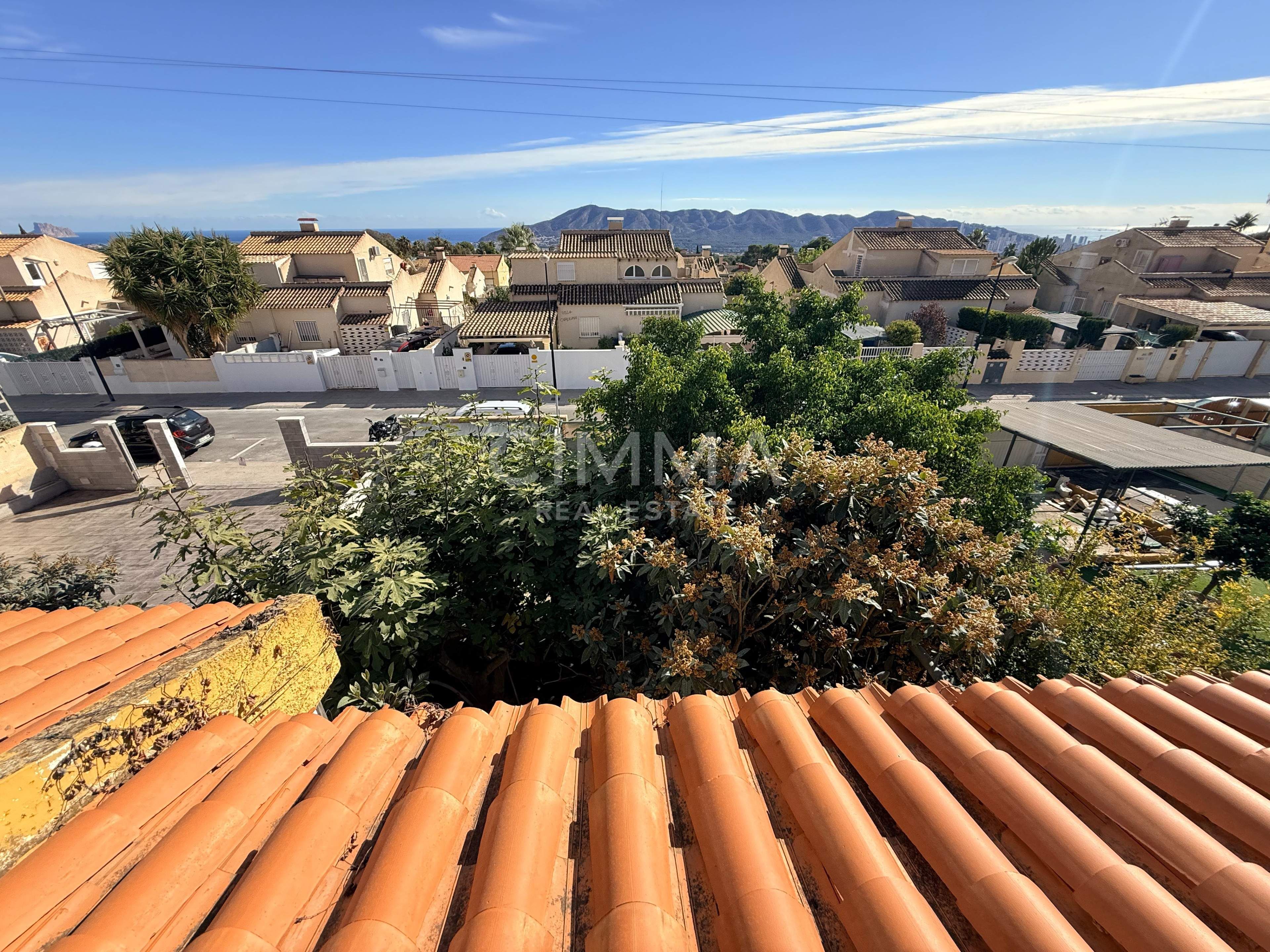 Vista exterior de Casa adosada en venda en La Nucia
