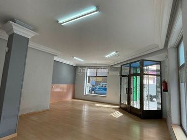 Local comercial en venta en Calle Emilio Rico 20