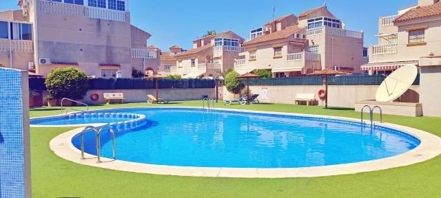 Piscina de Dúplex en venda en Torrevieja