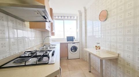 Foto 2 de Piso en venta en Avenida Miraflores Angeles, Parque Victoria Eugenia, Málaga Capital
