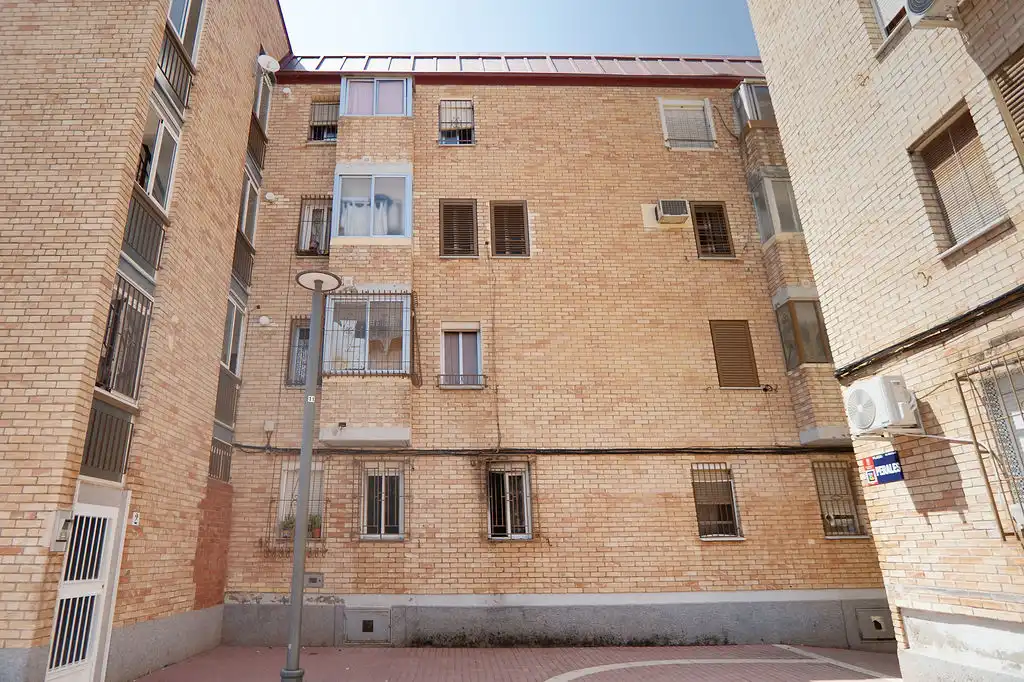 Vista exterior de Piso en venta en Pedanías Oeste