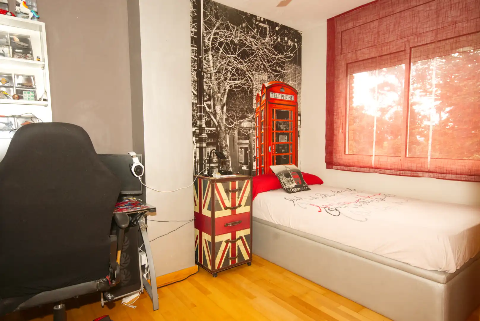 Bedroom of Detached homes for sale in Sant Quirze del Vallès  with Heating, Private garden and Parquet flooring