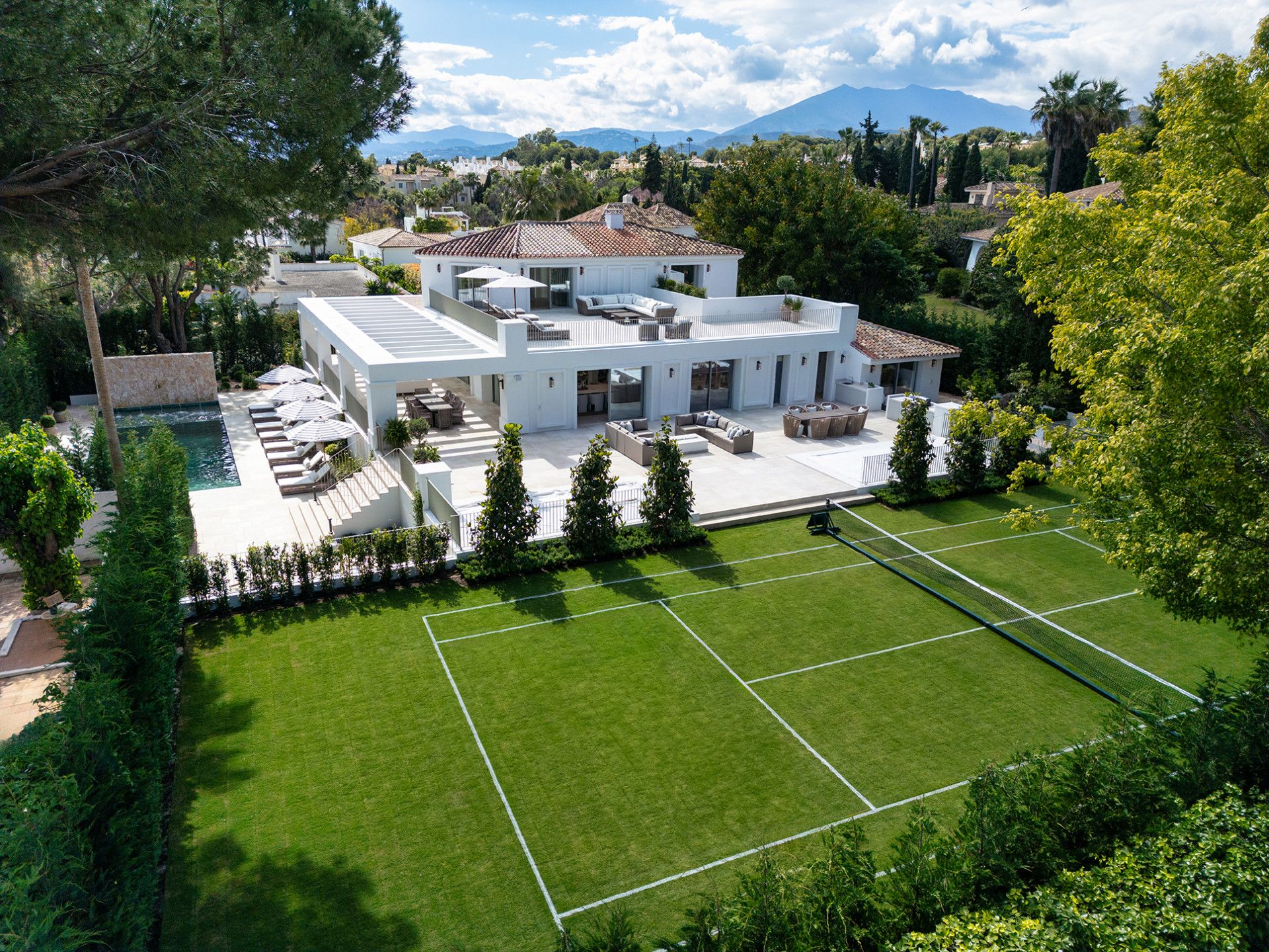 Jardí de Casa o xalet en venda en Marbella amb Jardí privat, Terrassa i Piscina