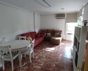 Sala d'estar de Pis de lloguer en  Murcia Capital amb Aire condicionat, Terrassa i Balcó