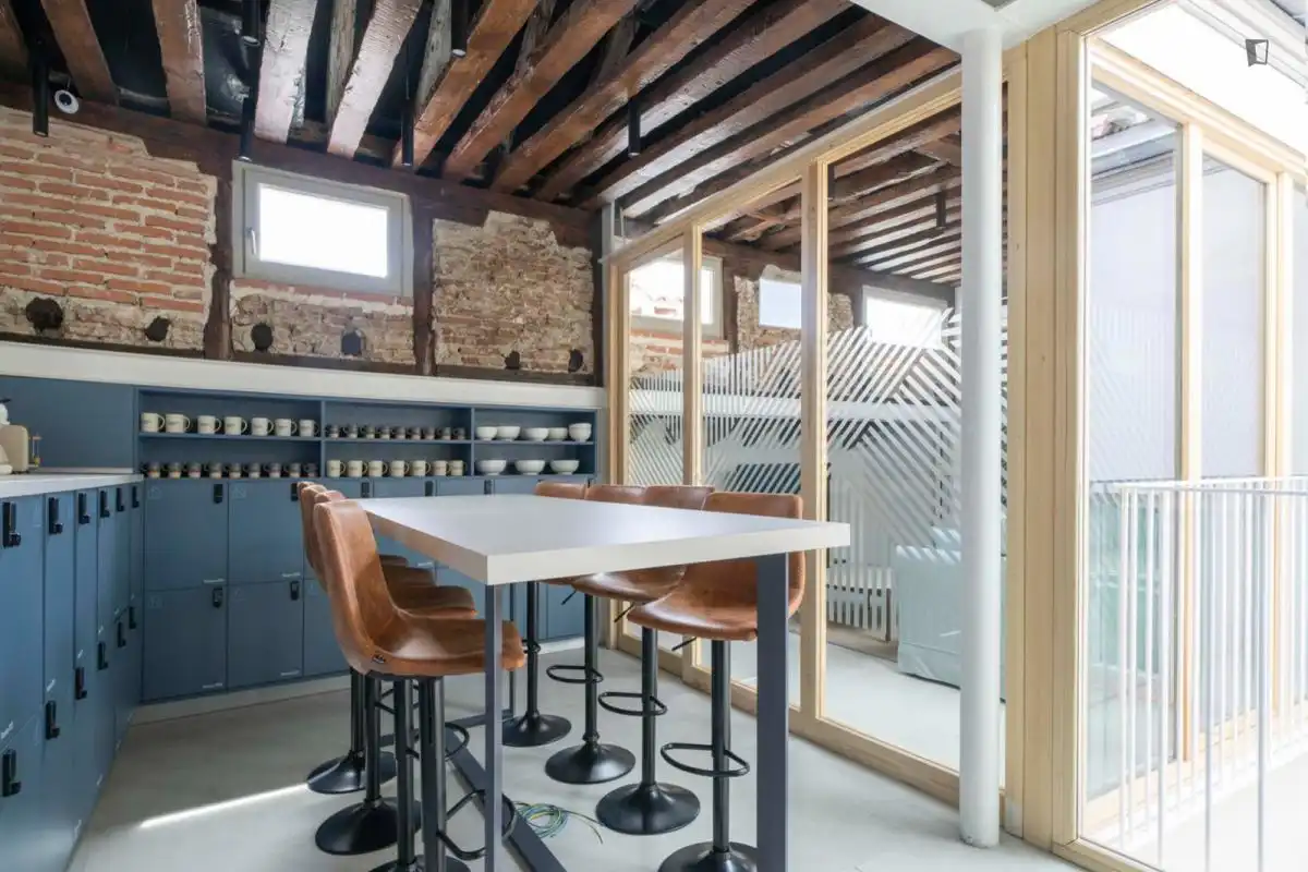 Kitchen of Houses for share in Madrid  with Heating, Furnished and Oven