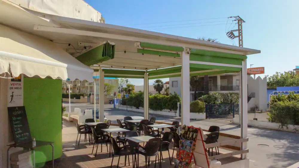 Locale commerciale in vendita a Las Marinas / Les Marines, imagen 3