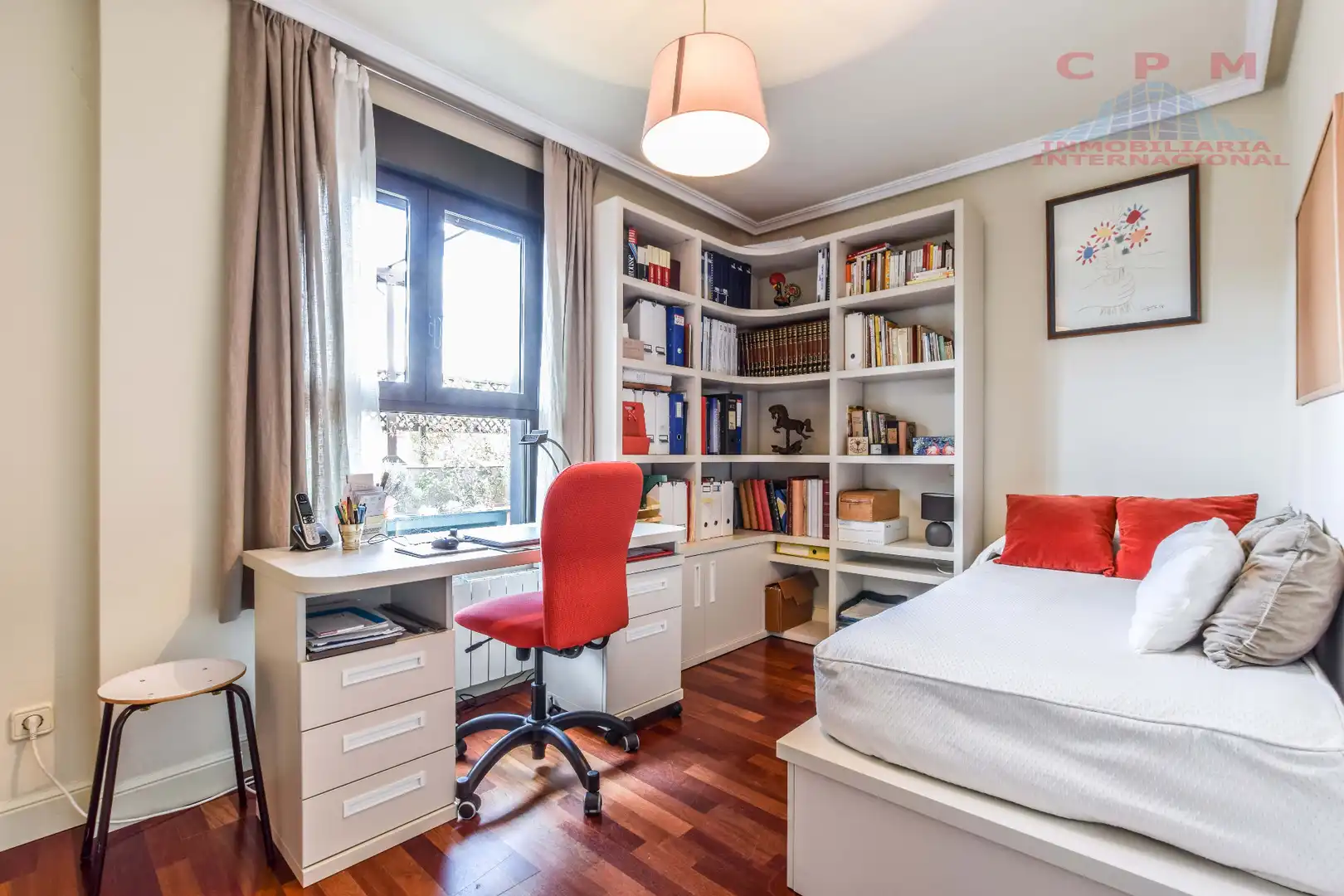 Dormitori de Àtic de lloguer en Madrid amb Aire condicionat, Calefacció i Parquet