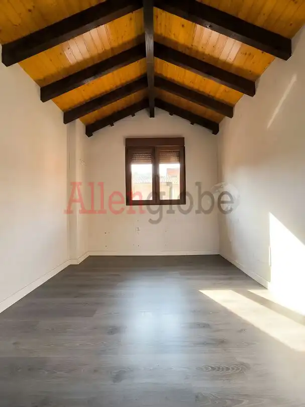 Sala de estar de Piso en venta en Mieres (Asturias) con Calefacción, Terraza y Balcón