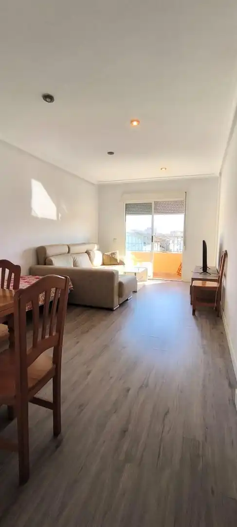 Sala de estar de Apartamento en venta en Almoradí con Terraza, Trastero y Amueblado