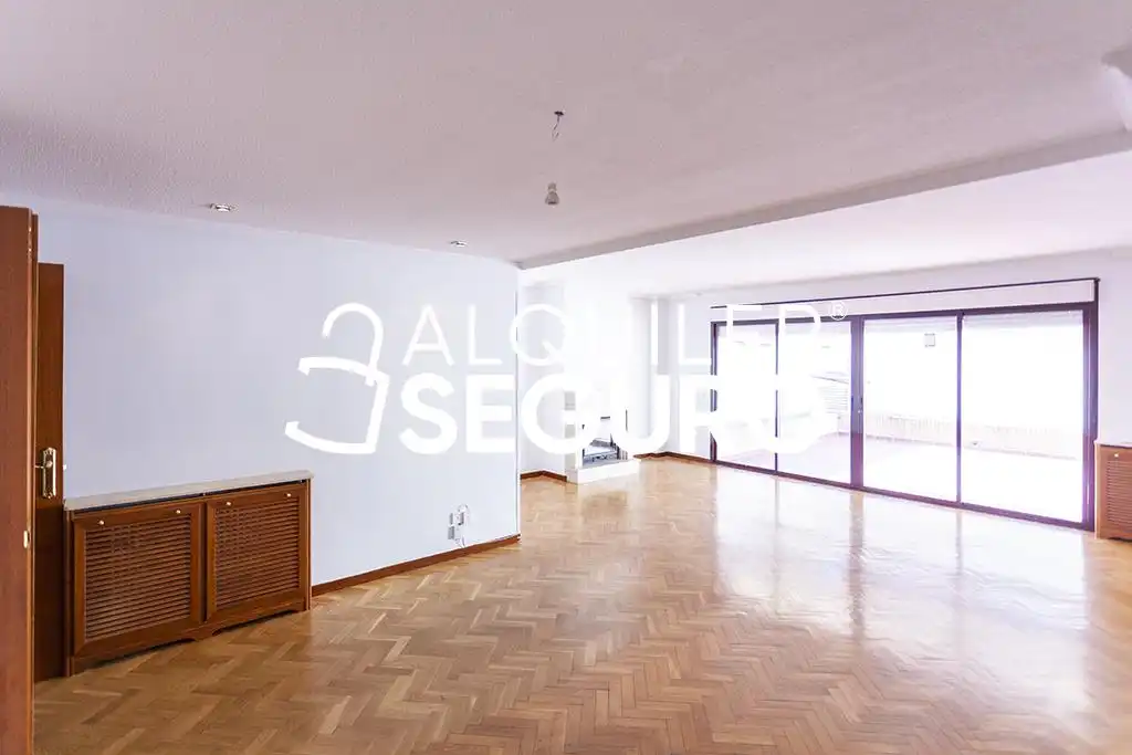 Sala d'estar de Casa o xalet de lloguer en Madrid amb Aire condicionat, Calefacció i Terrassa