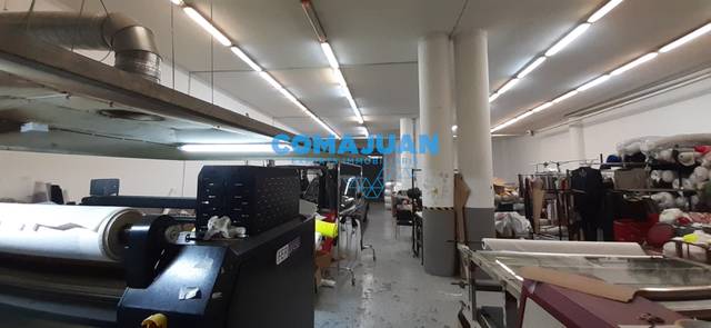 Nave industrial en Venta en Pla d'en Boet