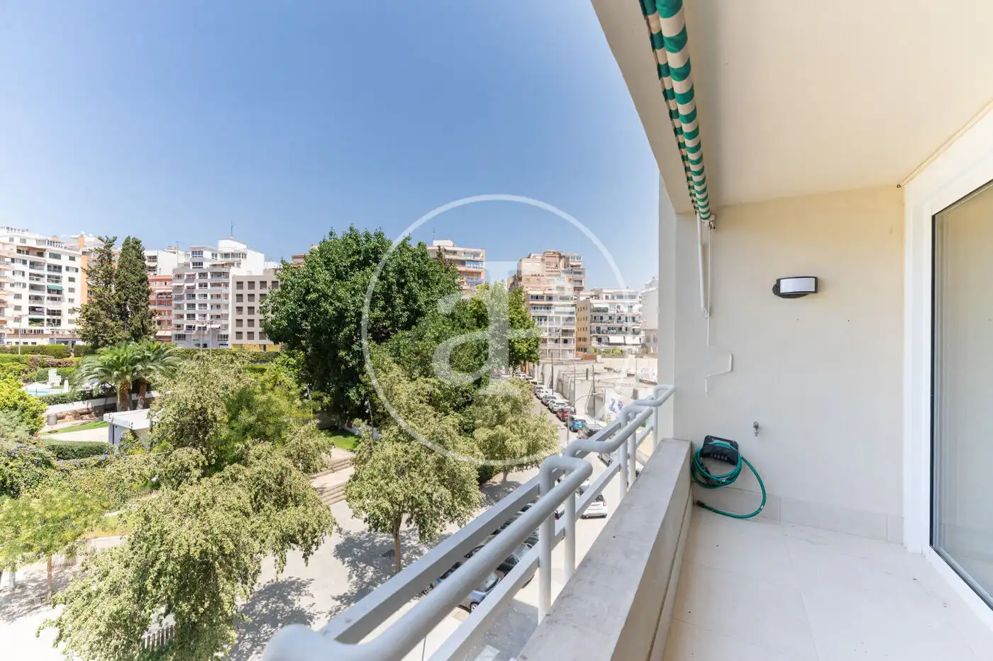 Außenansicht von Wohnung zur Miete in  Palma de Mallorca mit Klimaanlage, Heizung und Terrasse