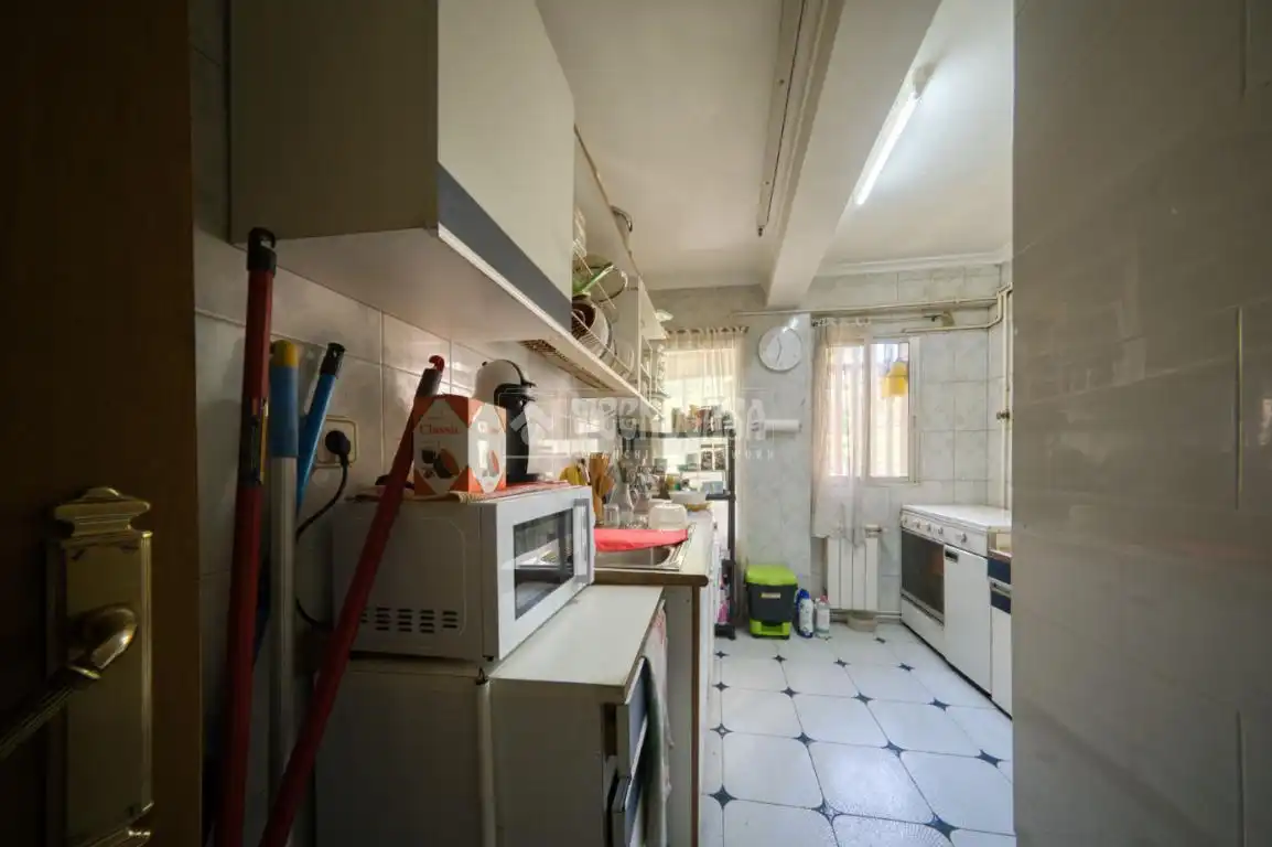 Cuina de Pis en venda en Valladolid amb Calefacció, Parquet i Terrassa