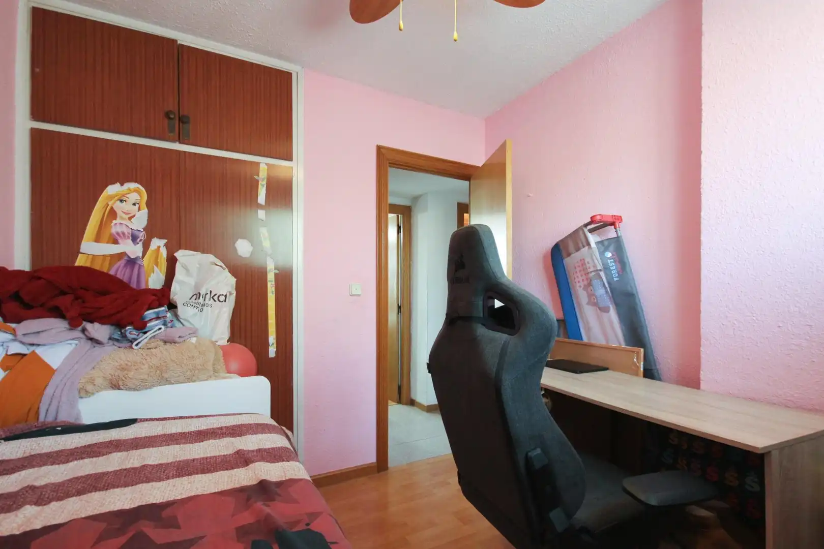 Habitación de Piso en venta en Badia del Vallès con Balcón