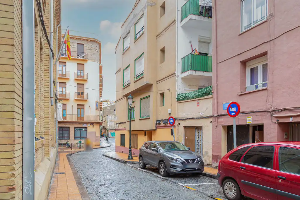 Außenansicht von Geschaftsraum zum Verkauf in Zaragoza