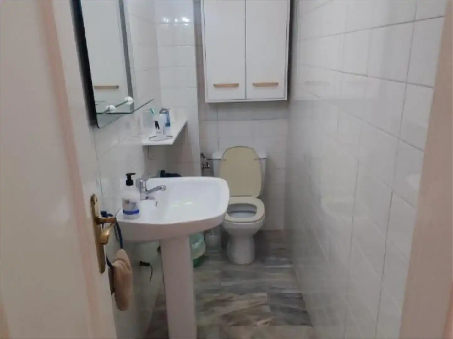 Bathroom of Houses for share in Jun, Granada