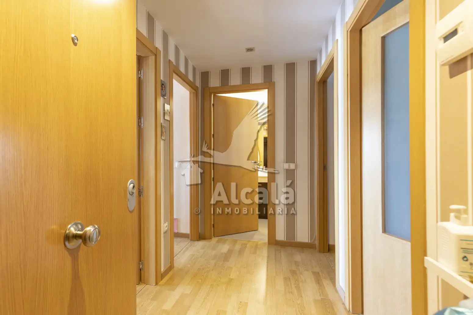 Wohnung zum Verkauf in Alcalá de Henares mit Klimaanlage, Heizung und Privatgarten