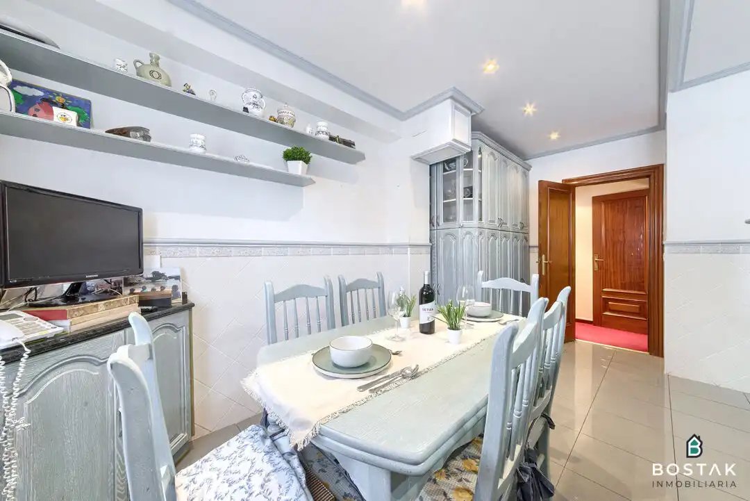 Esszimmer von Wohnung zum Verkauf in Bilbao  mit Heizung, Terrasse und Möbliert