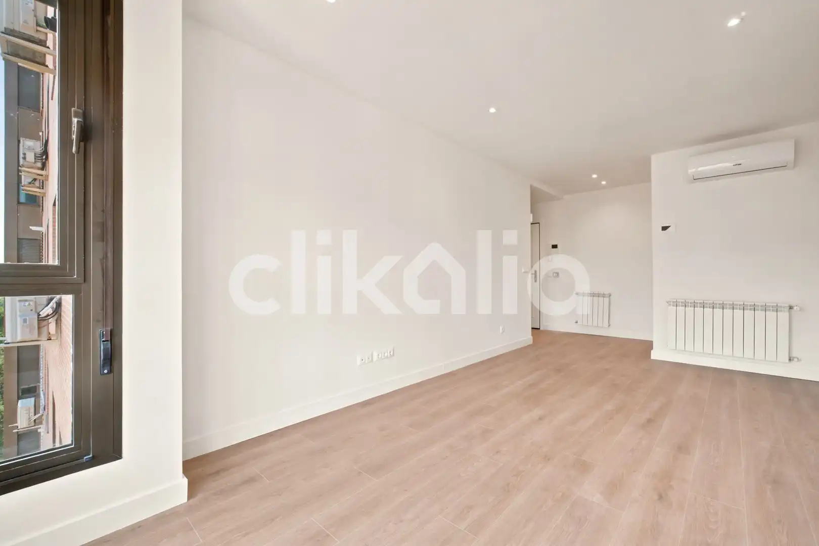 Piso en venta en Madrid con Aire acondicionado, Calefacción y Jardín privado
