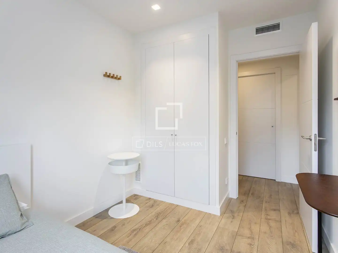 Bedroom of Flat for rent in Barcelona  with Air Conditioner, Heating and Parquet flooring