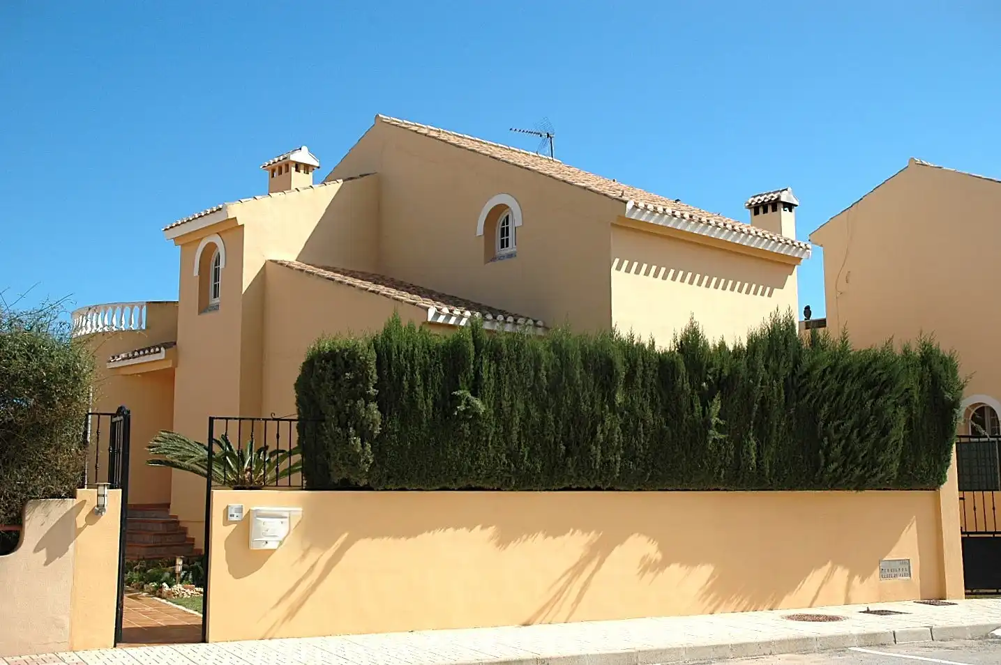 Villa avec terrasse à vendre à Calle Río Genil