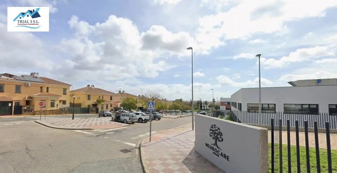 Vista exterior de Casa o chalet en venta en Tomares