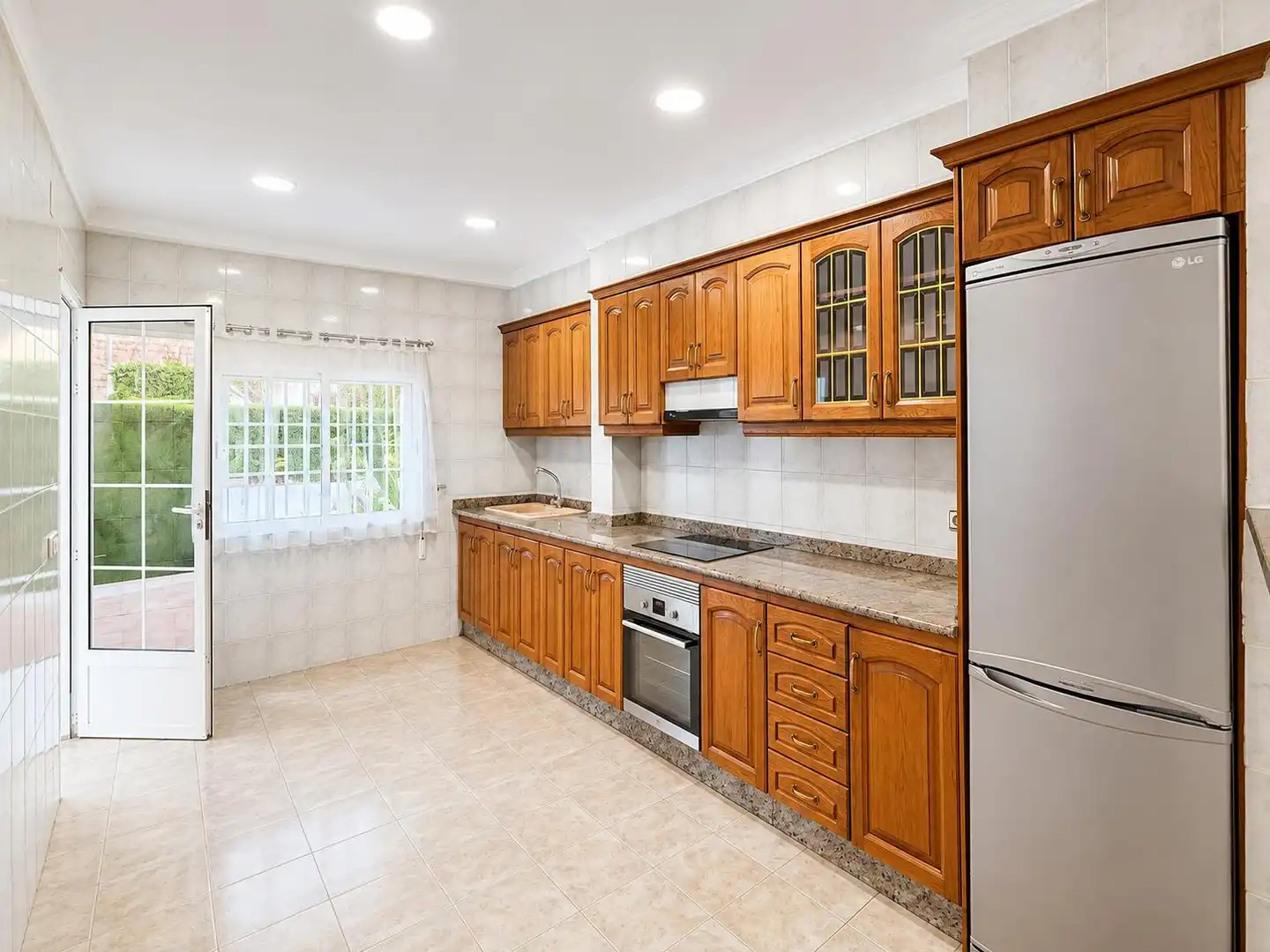 Cocina de Casa o chalet en venta en Carlet con Aire acondicionado, Calefacción y Jardín privado
