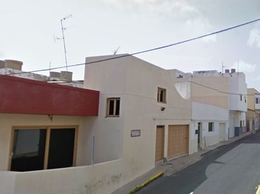 Casa bifamiliare in vendita a EDUARDO MARQUINA