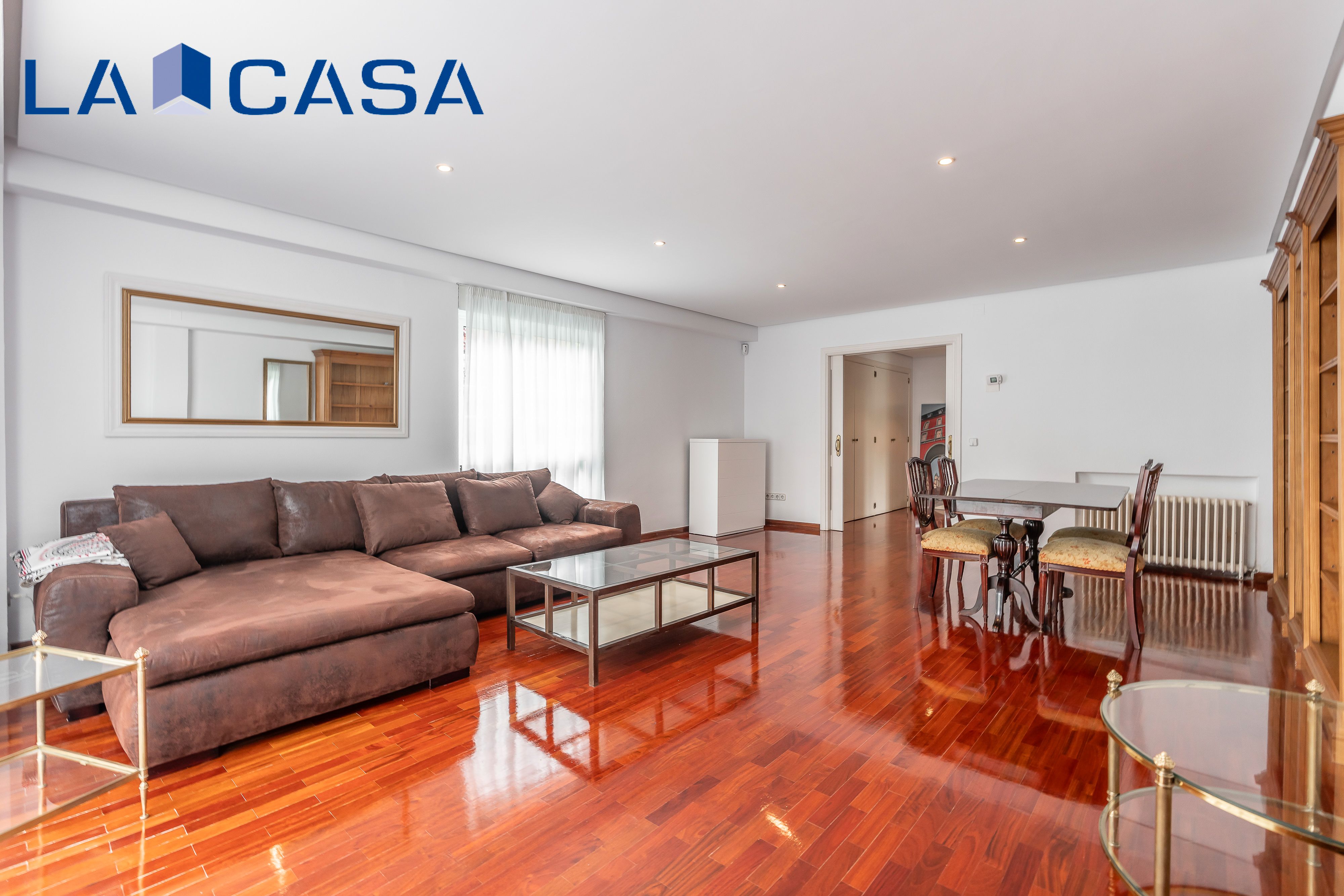 Vista exterior de Casa o xalet en venda en  Madrid Capital amb Aire condicionat, Calefacció i Traster