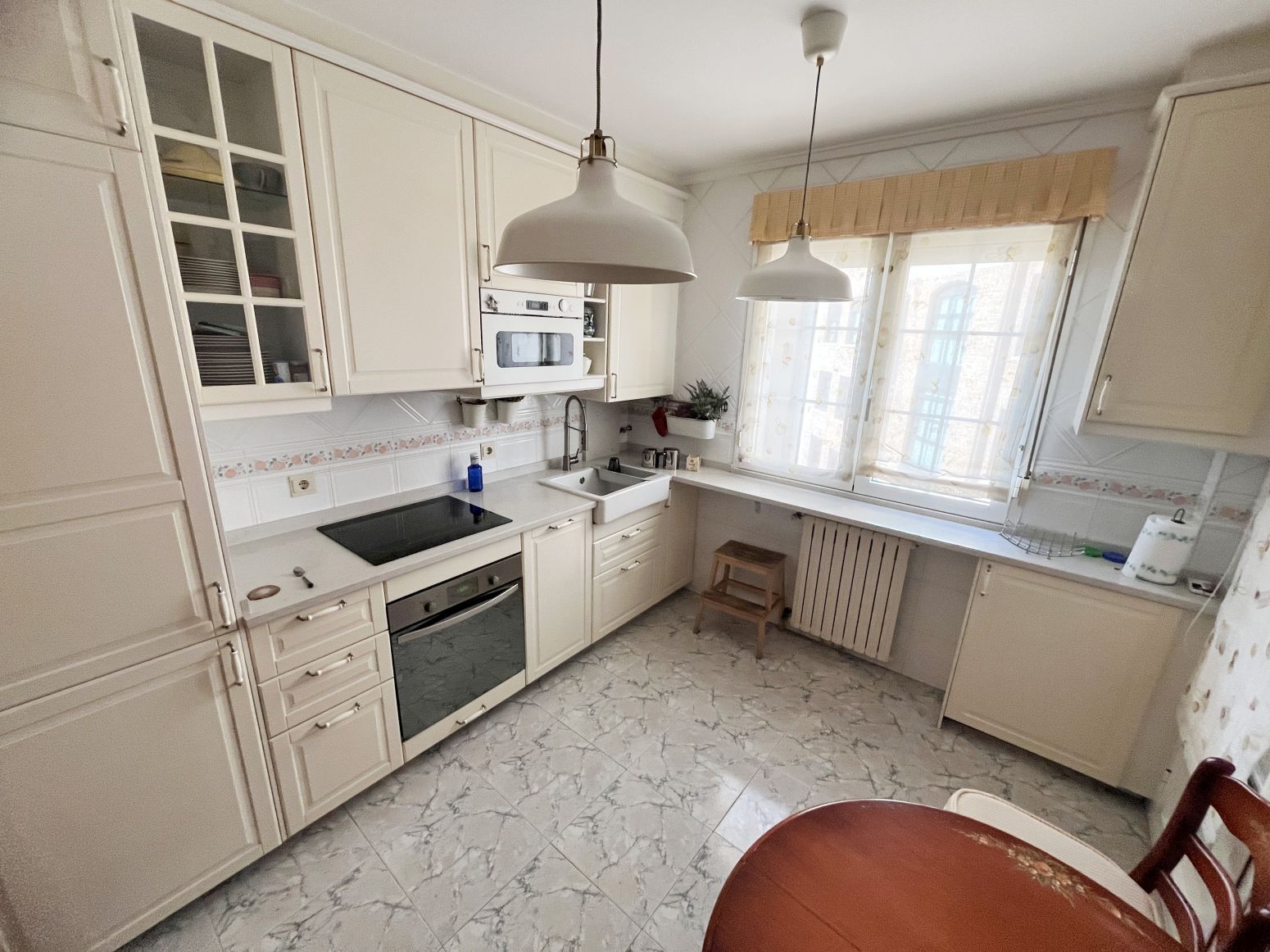 Cocina de Piso en venta en Avilés con Calefacción, Parquet y Terraza