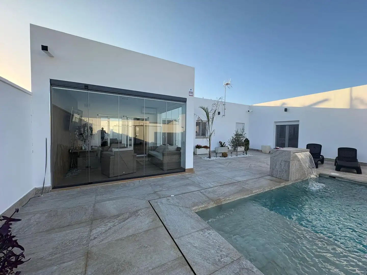 Exterior view of Houses for sale in Chiclana de la Frontera  with Air Conditioner and Swimming Pool